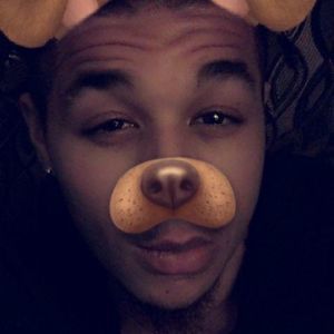 Meet your Posher, Devonte